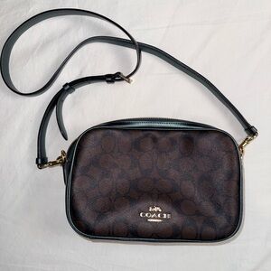👜 Coach Signature Leather Crossbody Bag